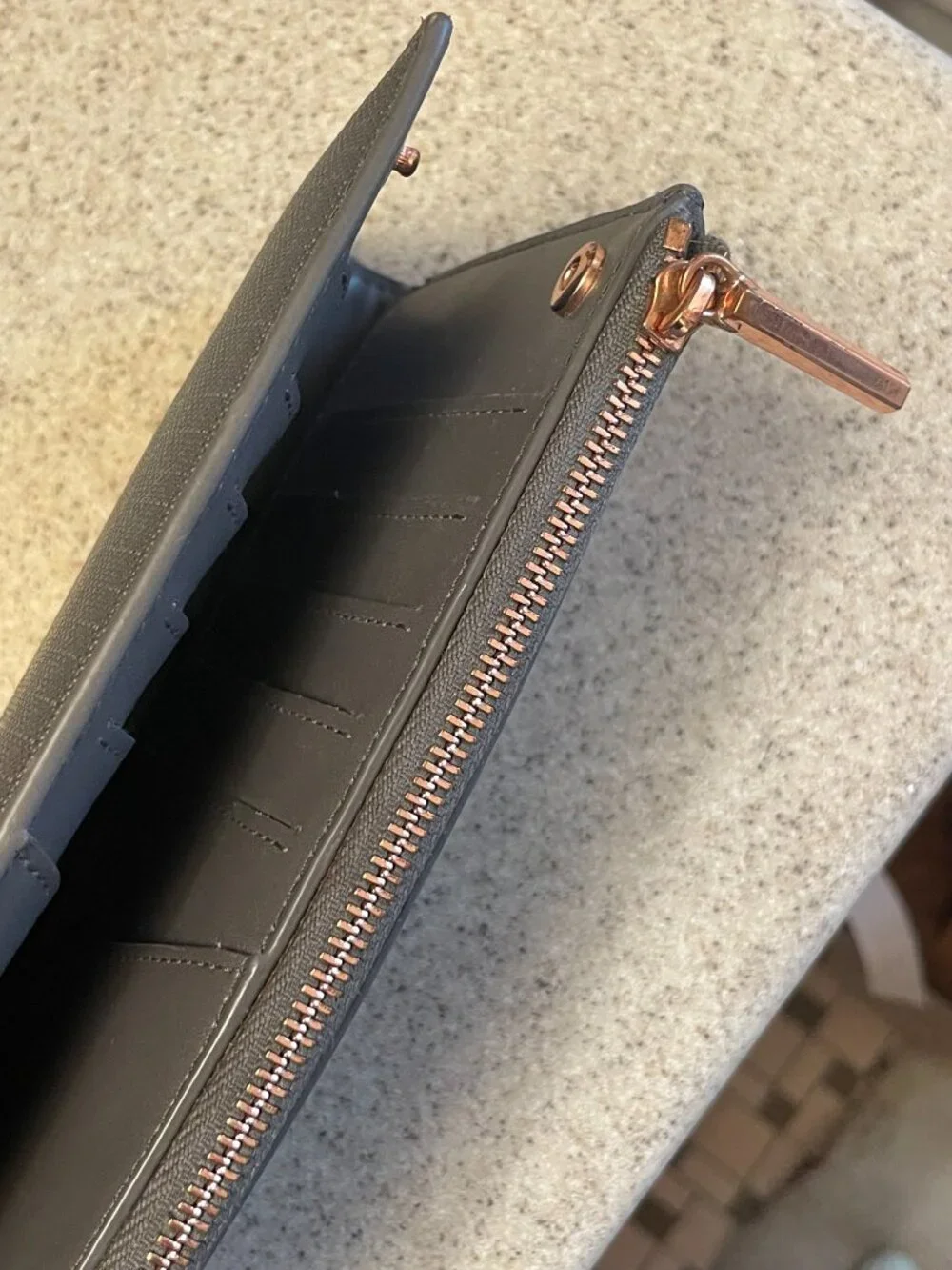 Dagne Dover Gray/Charcoal Wallet